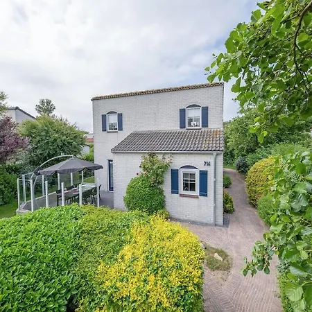 Private, 5-star Vacation On A Beautiful Island